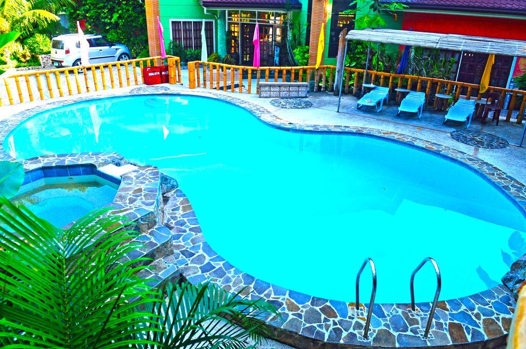 Stefanie Grace Paradise Inn لوبوكْ المظهر الخارجي الصورة