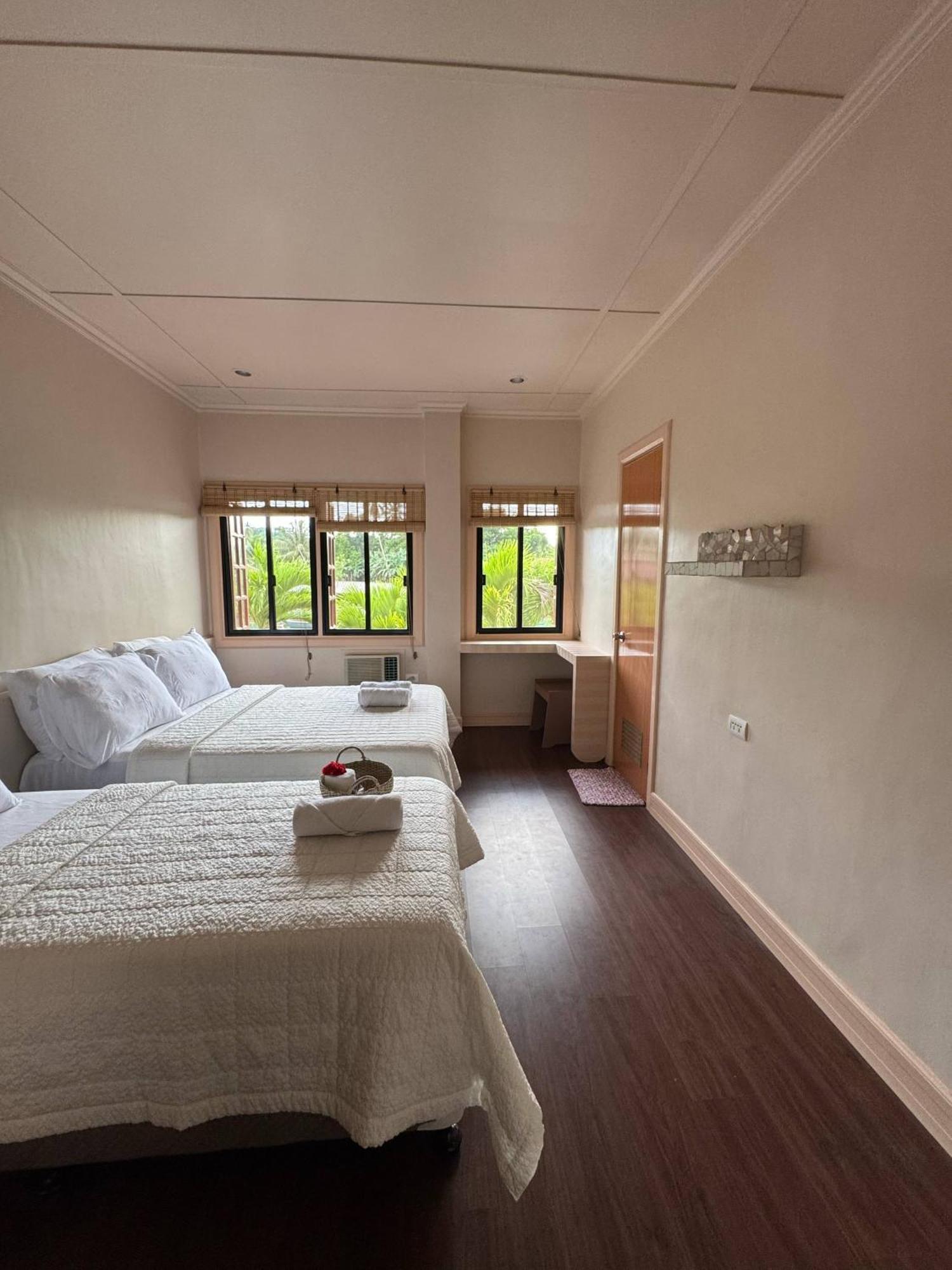 Stefanie Grace Paradise Inn لوبوكْ المظهر الخارجي الصورة