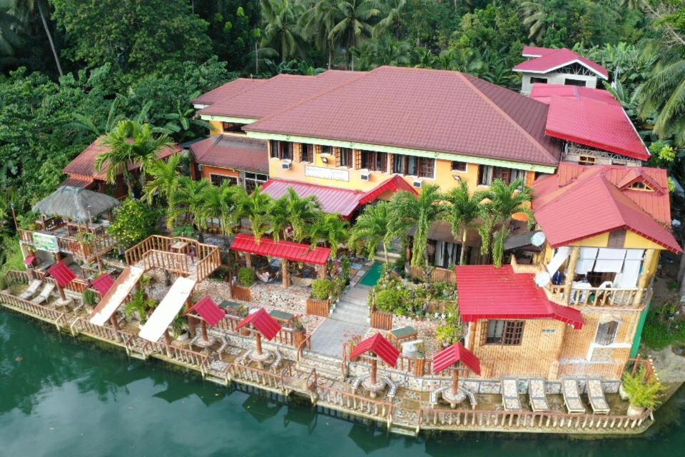 Stefanie Grace Paradise Inn لوبوكْ المظهر الخارجي الصورة