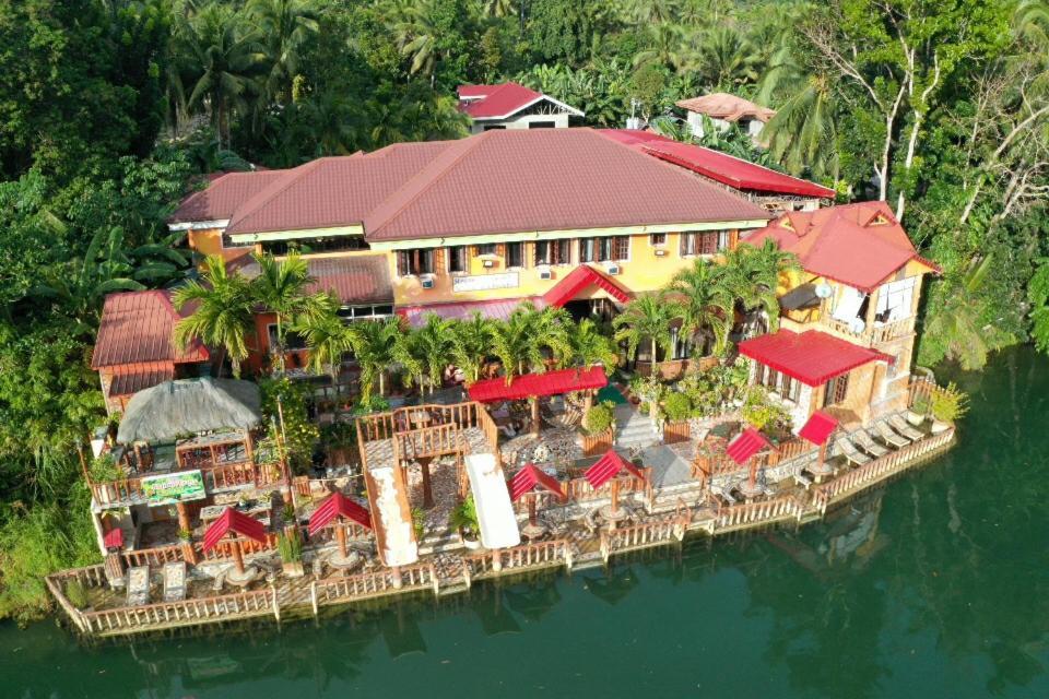 Stefanie Grace Paradise Inn لوبوكْ المظهر الخارجي الصورة